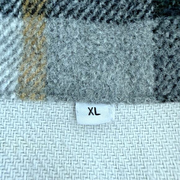 Womens Size XL Plaid Flannel Long Sleeve Shirt Casual Layers Outdoors Camping - Picture 3 of 12